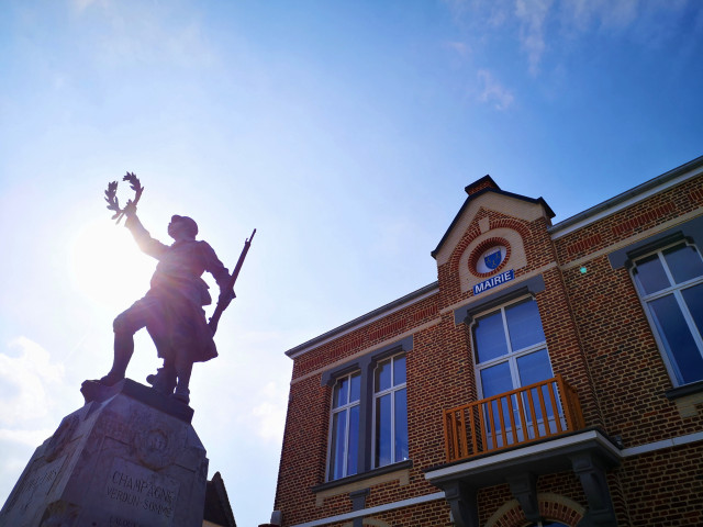 mairie-l-cluse-monument-mort-douaisis-nord-france-c-douaisis-agglo-3089