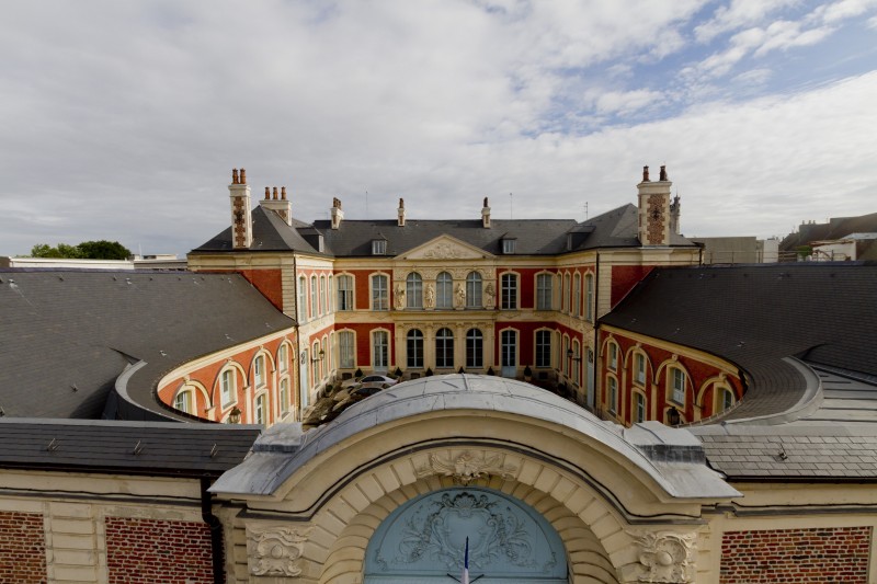 h-tel-aoust-douai-2174 h-tel-aoust-douai-2174